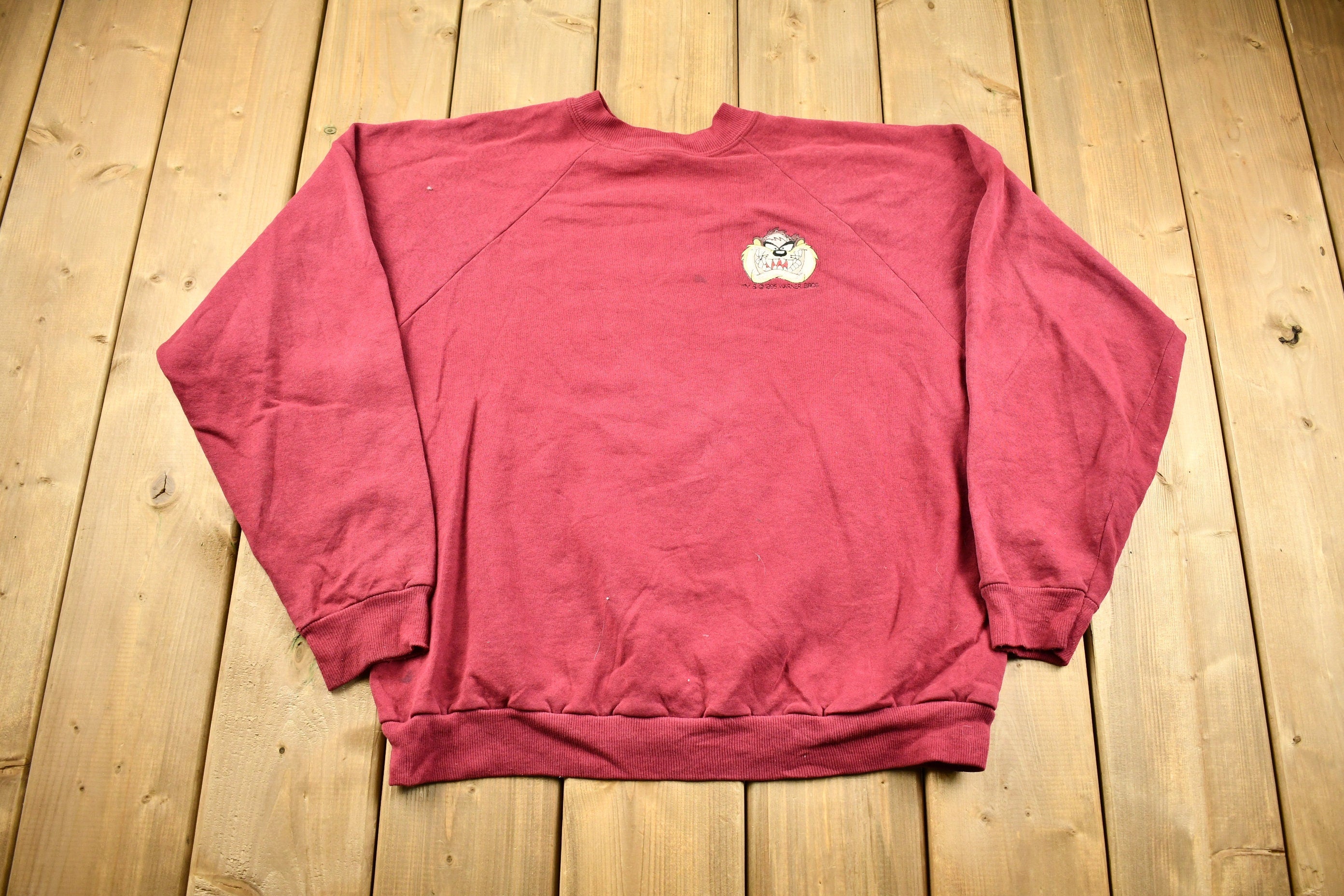 Vintage 1995 Tasmanian Devil Raglan Sleeve Looney Tunes Crewneck