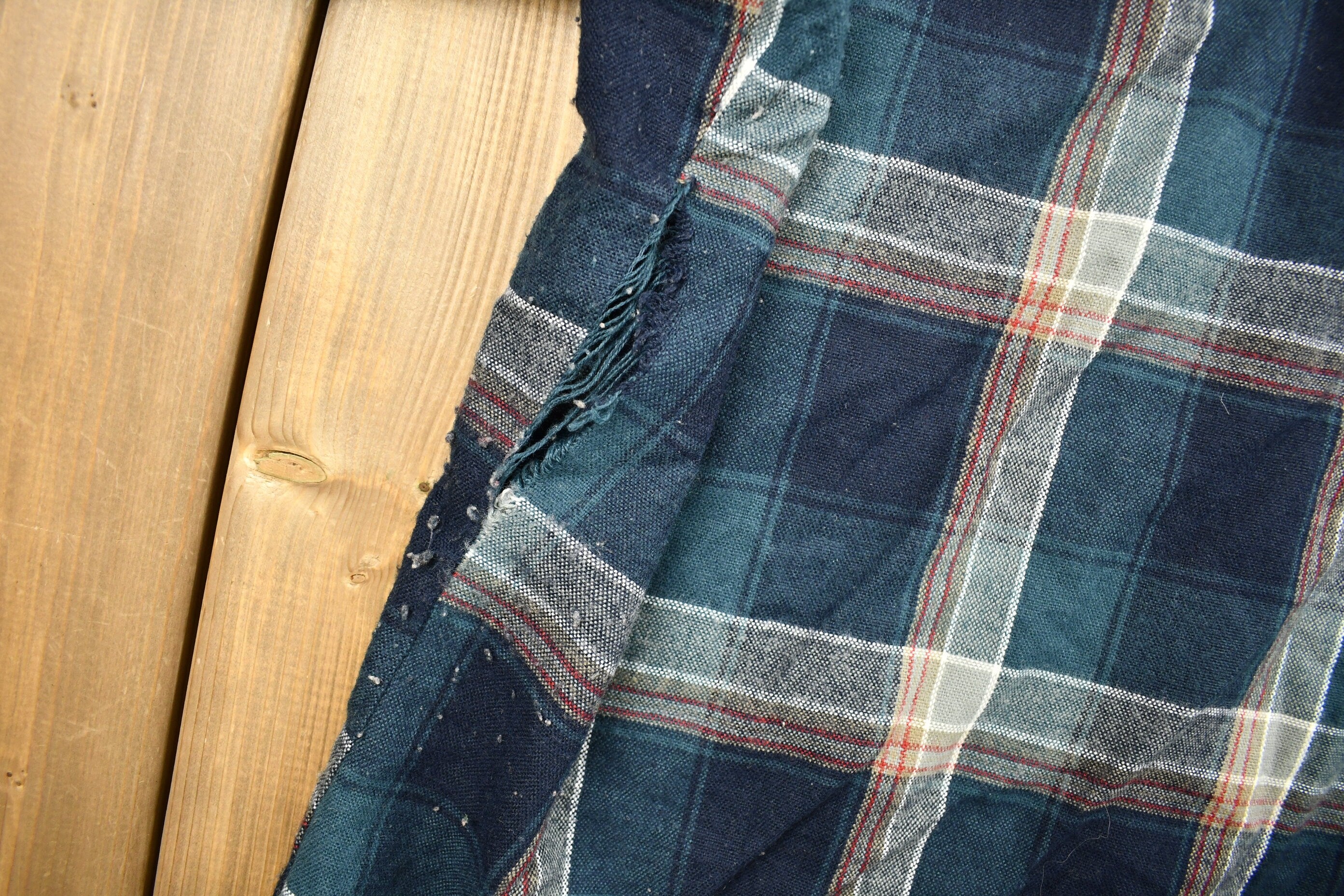 Vintage 1990s Bay Waters Plaid Button Up Shirt