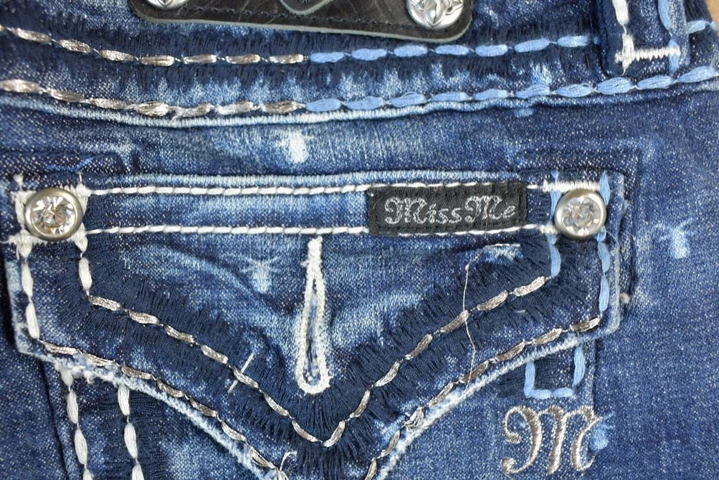 Vintage Y2K Miss Me Skinny Bedazzled Low Rise Jeans Size 26x31