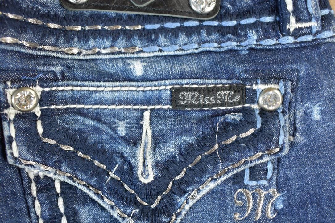 Vintage Y2K Miss Me Skinny Bedazzled Low Rise Jeans Size 26x31