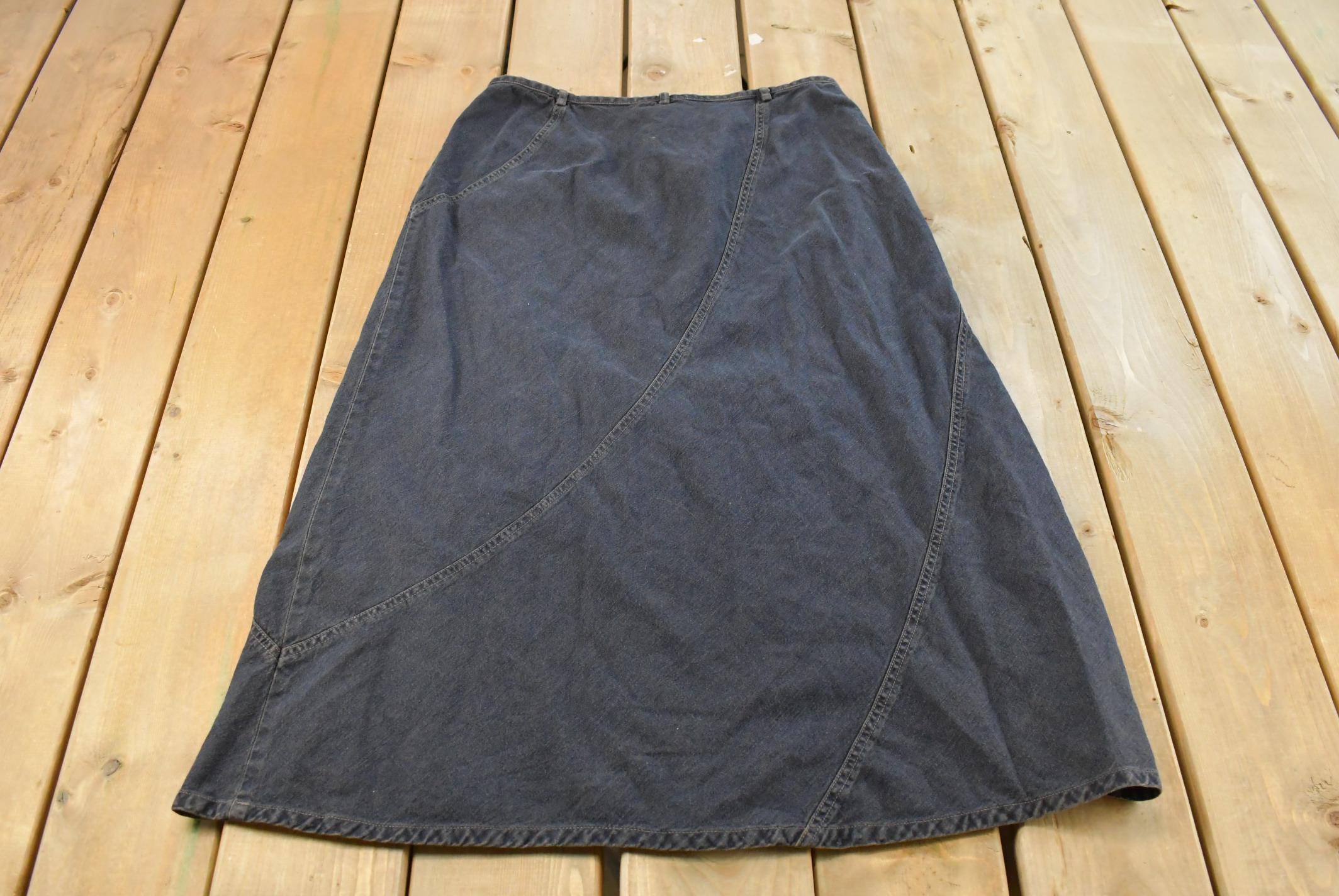 Vintage 1990s Out of the Blue J. Jill Denim Skirt Women's 33 / 90s Women's Fashion / Vintage Skirt / Retro Style/ Jorts
