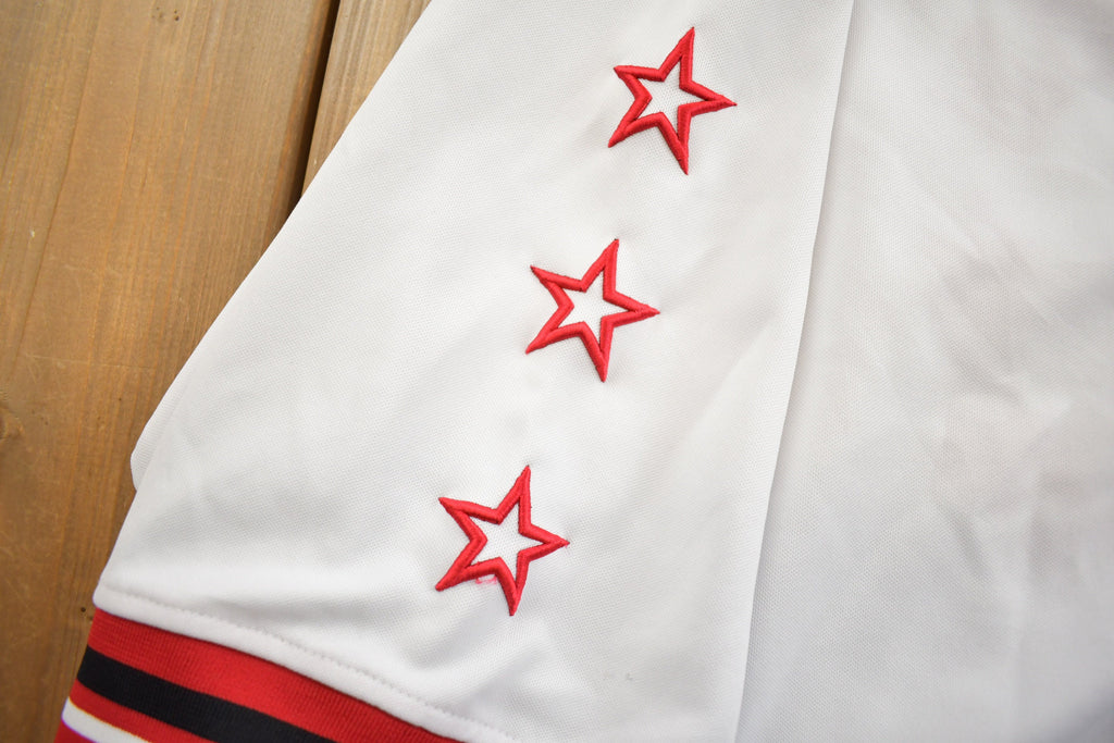 Vintage 1990s Allen Iverson Reebok Embroidered Basketball Warm Up Graphic T-Shirt Made In USA