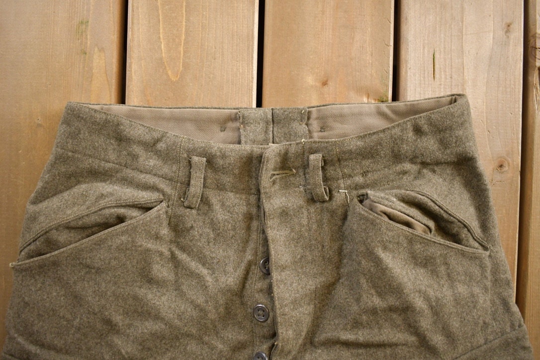 Vintage 1940S Wool Cut Off Trousers Size 30x22