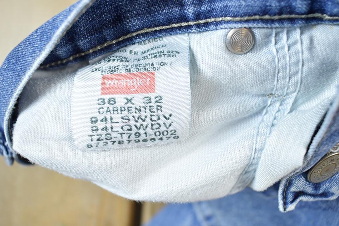 Vintage 1990s Wrangler Distressed Denim Jeans Size 36 32