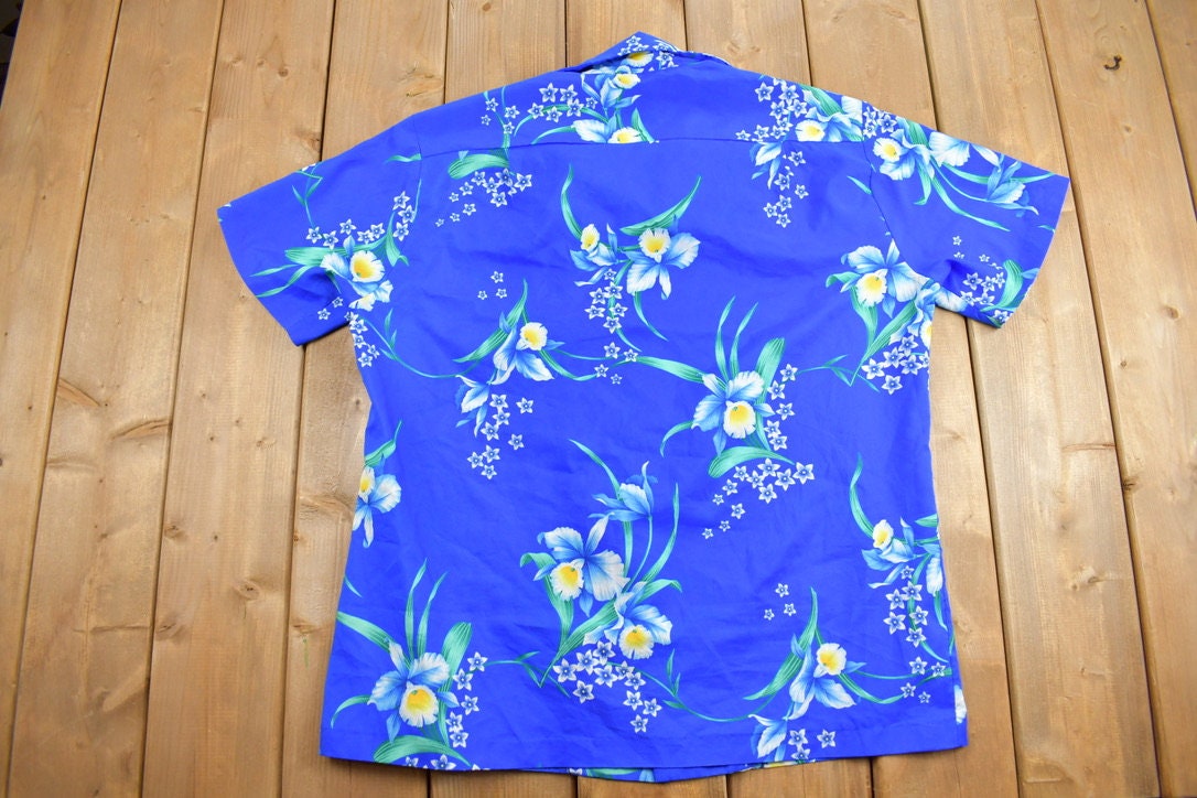 Vintage 1980s Royal Hawaiian Short Sleeve Button Up Shirt