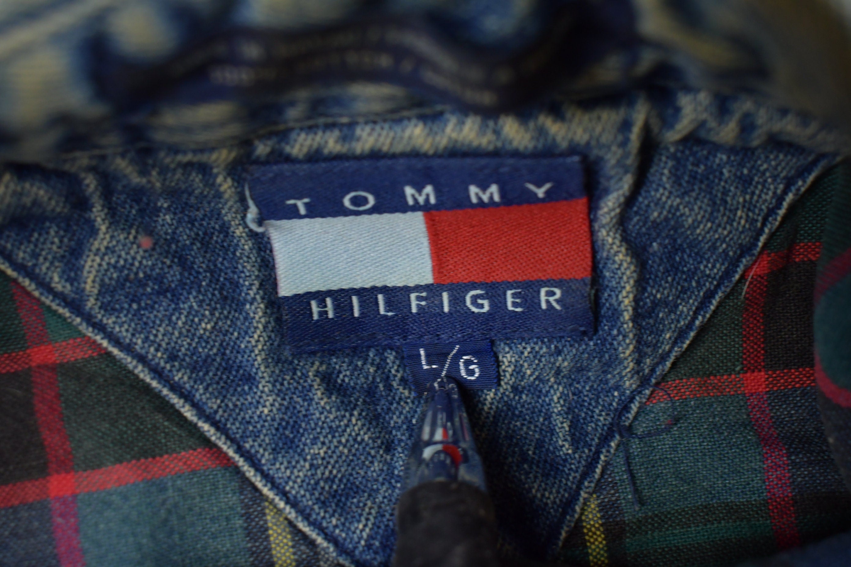 Vintage 1990s Tommy Hilfiger Plaid Button Up Shirt