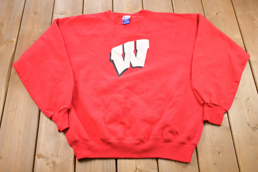 Vintage 1990s University Of Wisconsin Badgers Champion Crewneck Sweatshirt