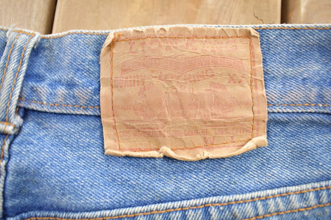 Vintage 1990s 'Lion King' Jeans Size 32x26