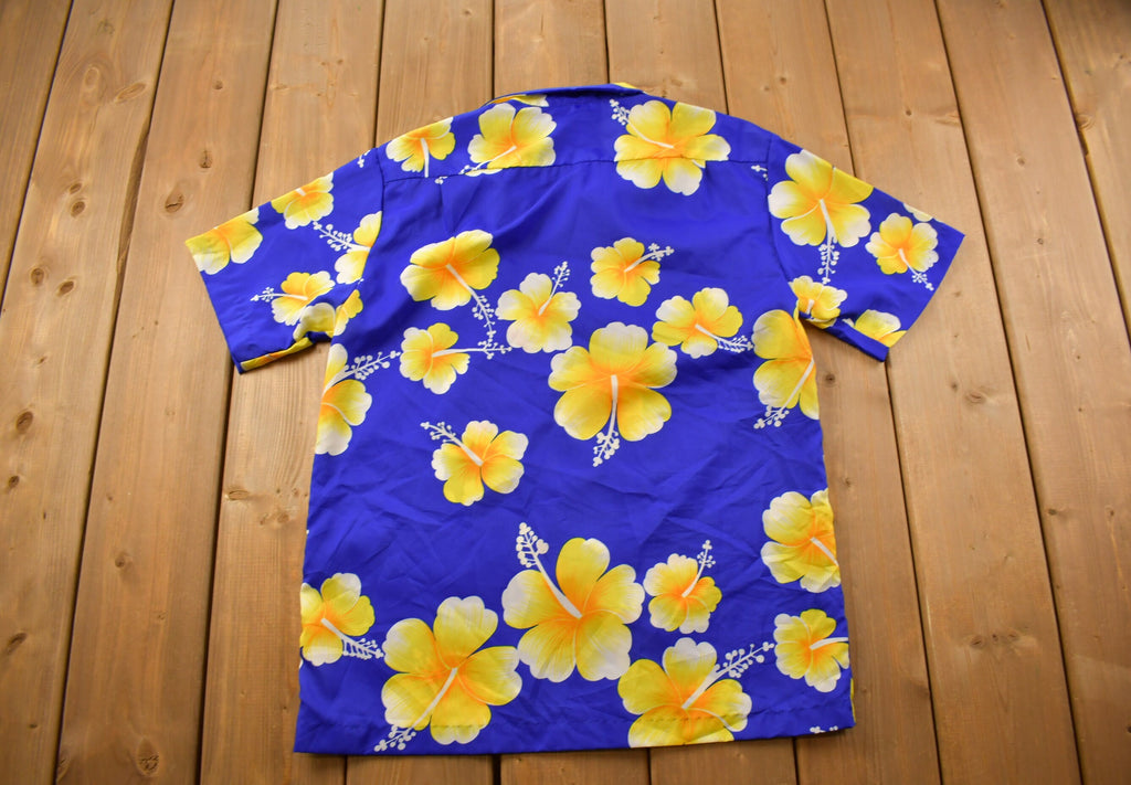 Vintage 1990s Hilo Hattie Floral Button Up Shirt