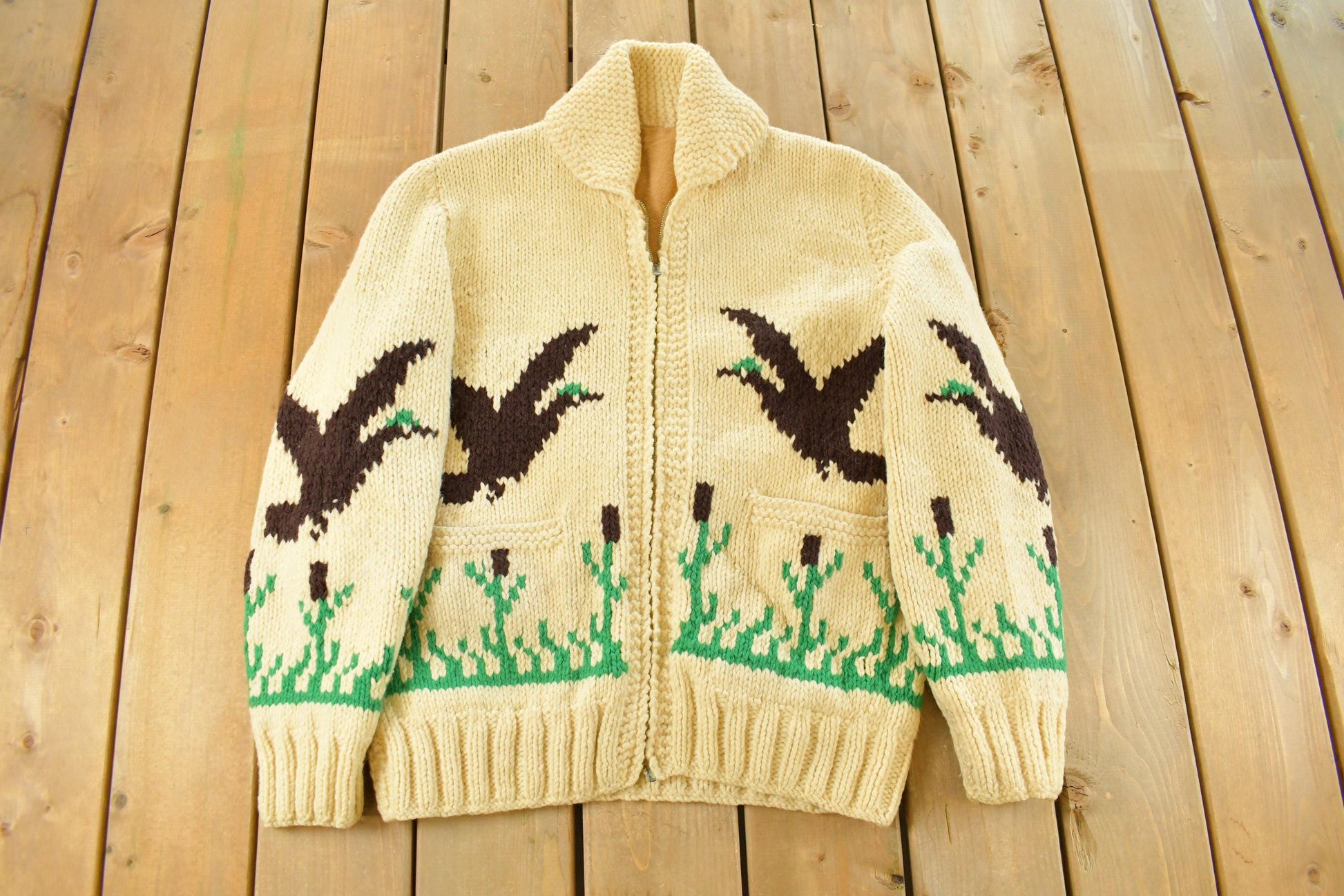 Vintage 1970s Hand-Knit Duck Birds Theme Wool Cowichan Sweater Men's Medium