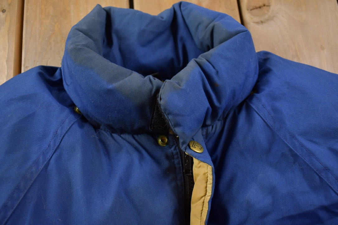 Vintage 1980s Trailwise Berkeley Blue Puffer Jacket