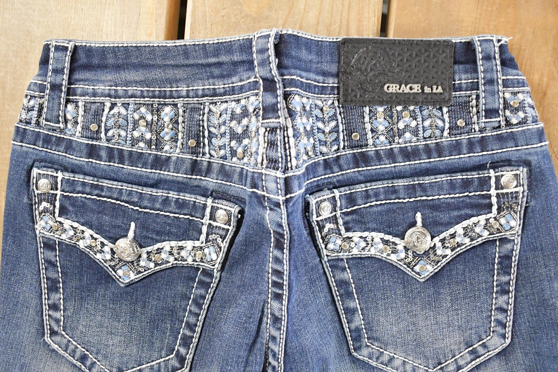 Vintage Deadstock Y2K Grace In LA Bedazzled Bootcut Low Rise Jeans Women's Size 26 x 32