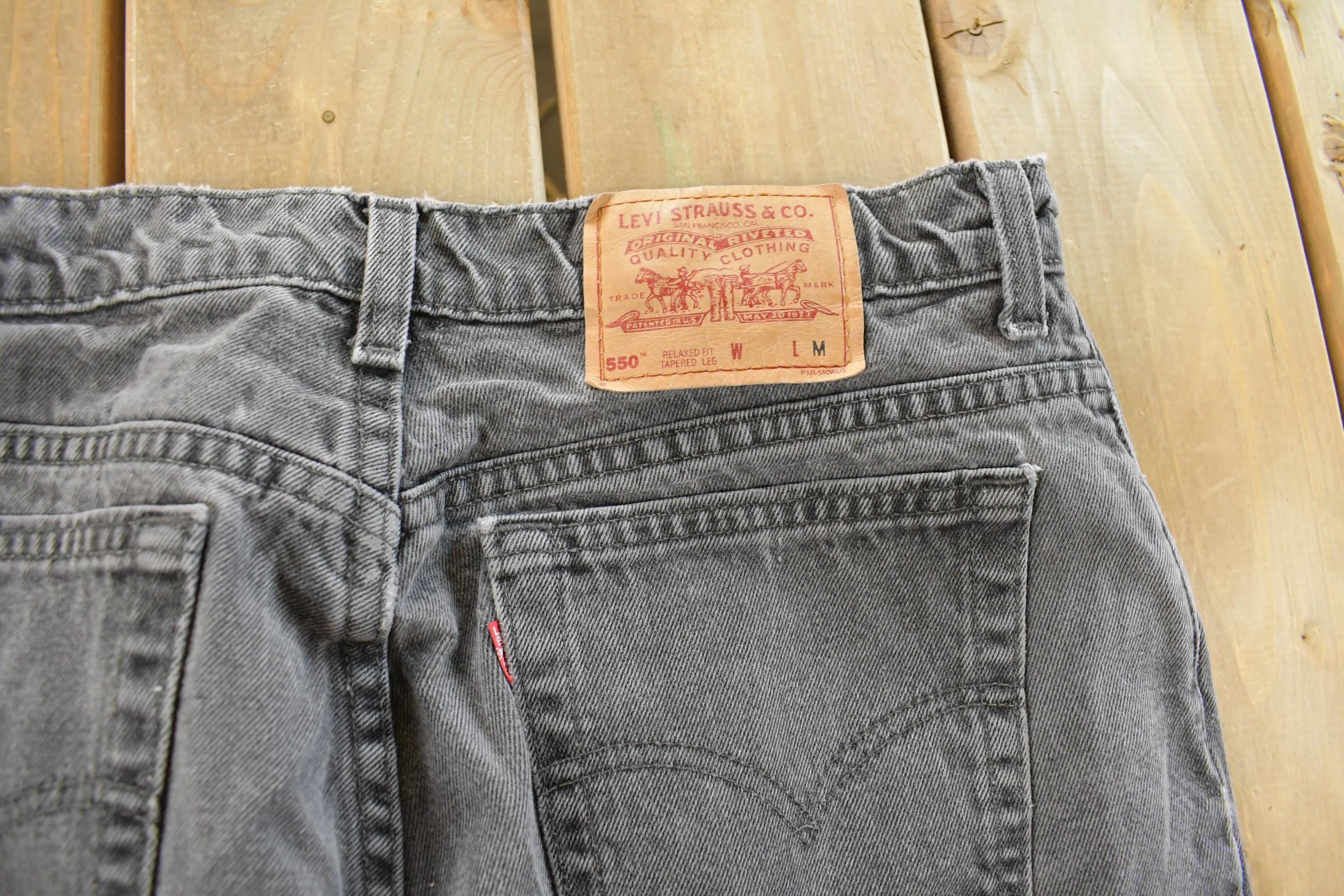 Vintage 1990s Levi's 550 Relaxed Tapered Denim Jeans Men's 34 x 30