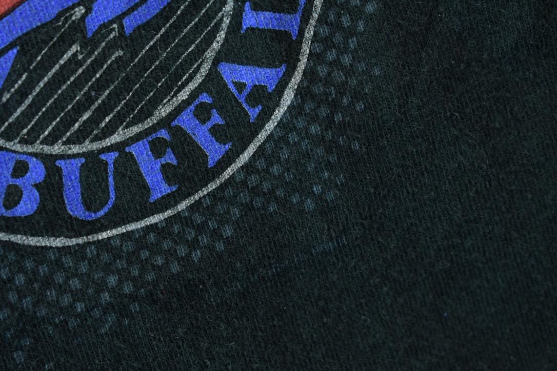 Vintage 1990s Buffalo Bills NFL Graphic T-Shirt