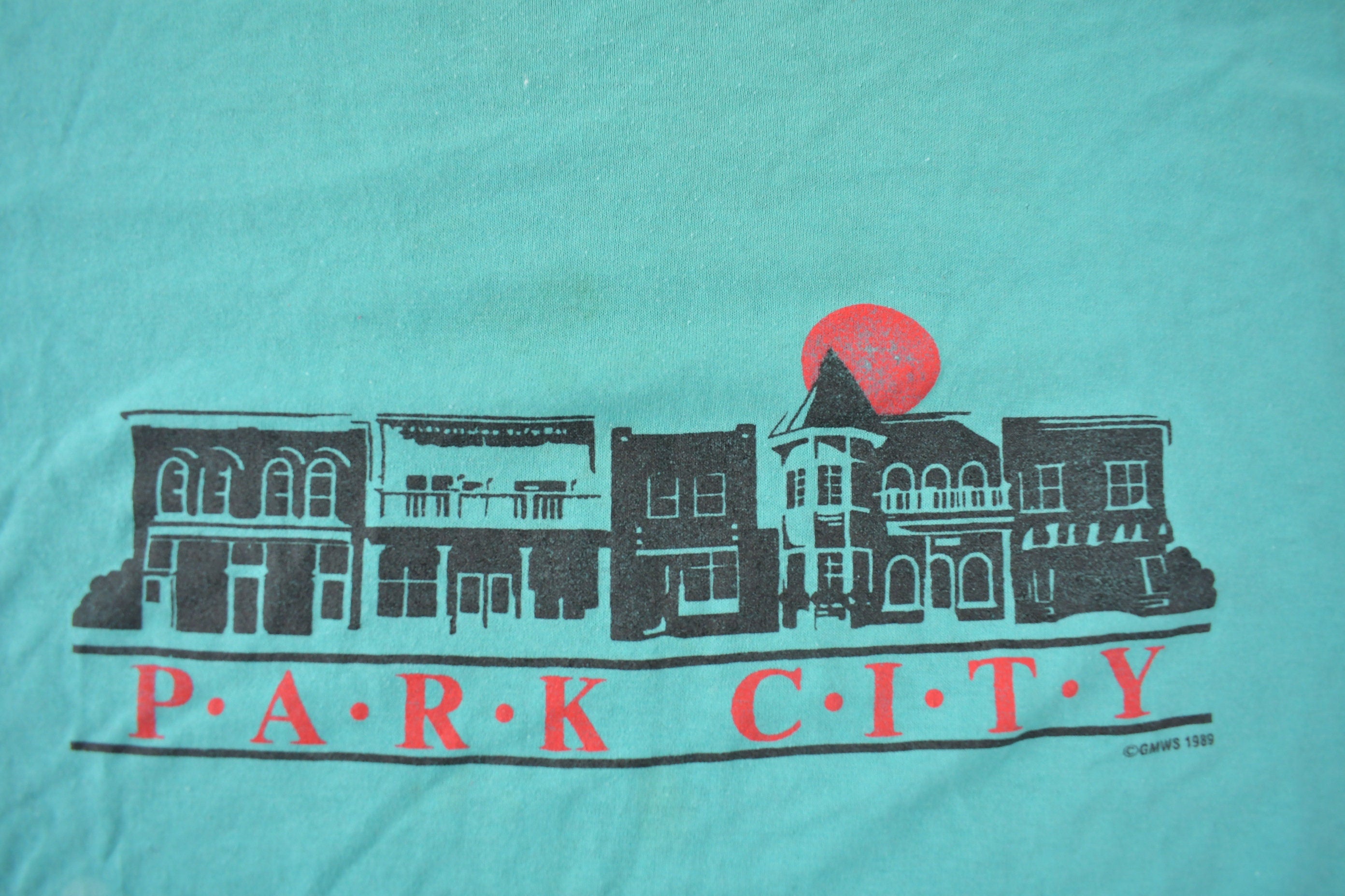 Vintage 1989 Park City Utah Souvenir Travel T Shirt Made In USA Size L