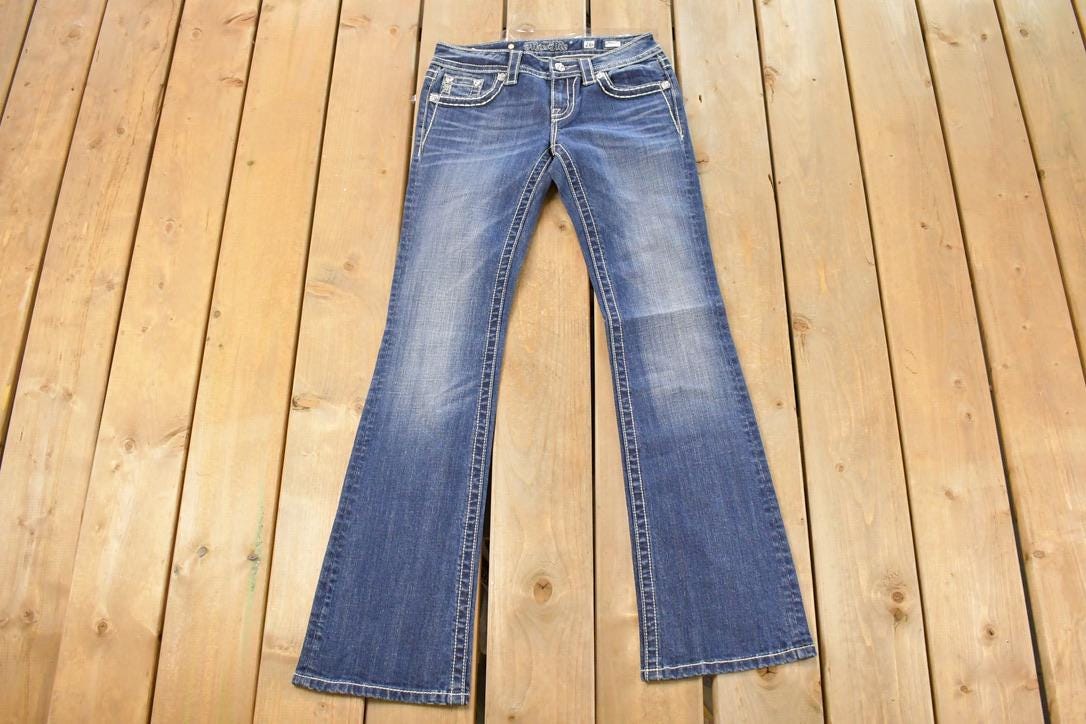 Vintage Deadstock Y2K Miss Me Bedazzled Low Rise Jeans Women's Size 26x31