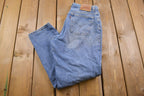 Vintage 1990s Levi's 550 Red Tab Jeans Size 31 x 30