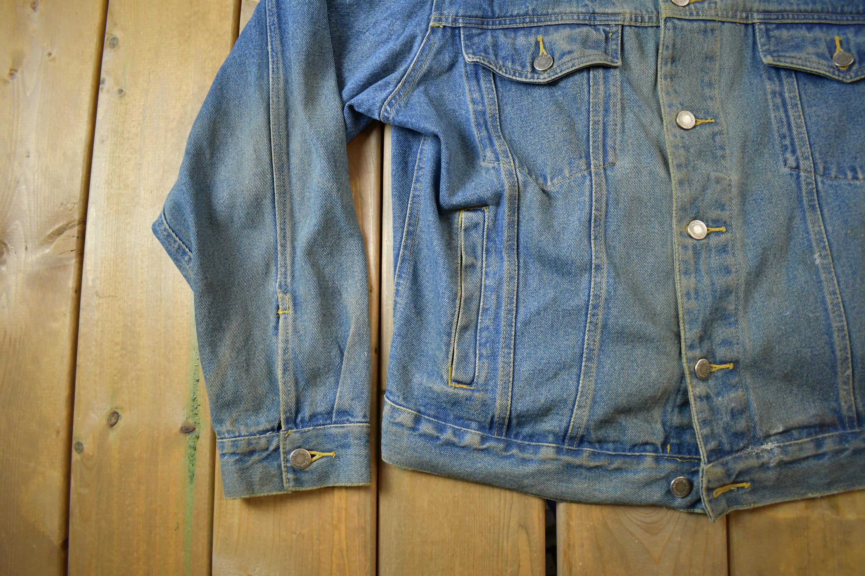 Vintage Y2K Wrangler Denim Trucker Jacket - Large