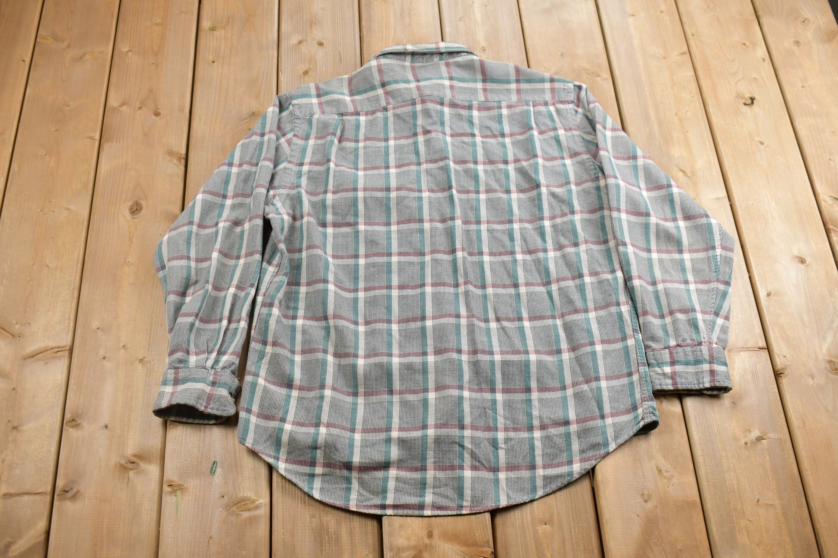 Vintage 1990s Oakton Limited Plaid Single Needle Tailored Button Up Shirt