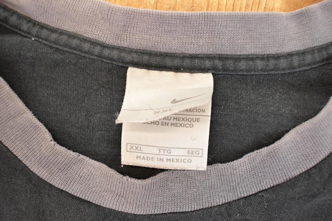 Vintage 1990s Nike Embroidered Mini Swoosh Shirt Men's XL