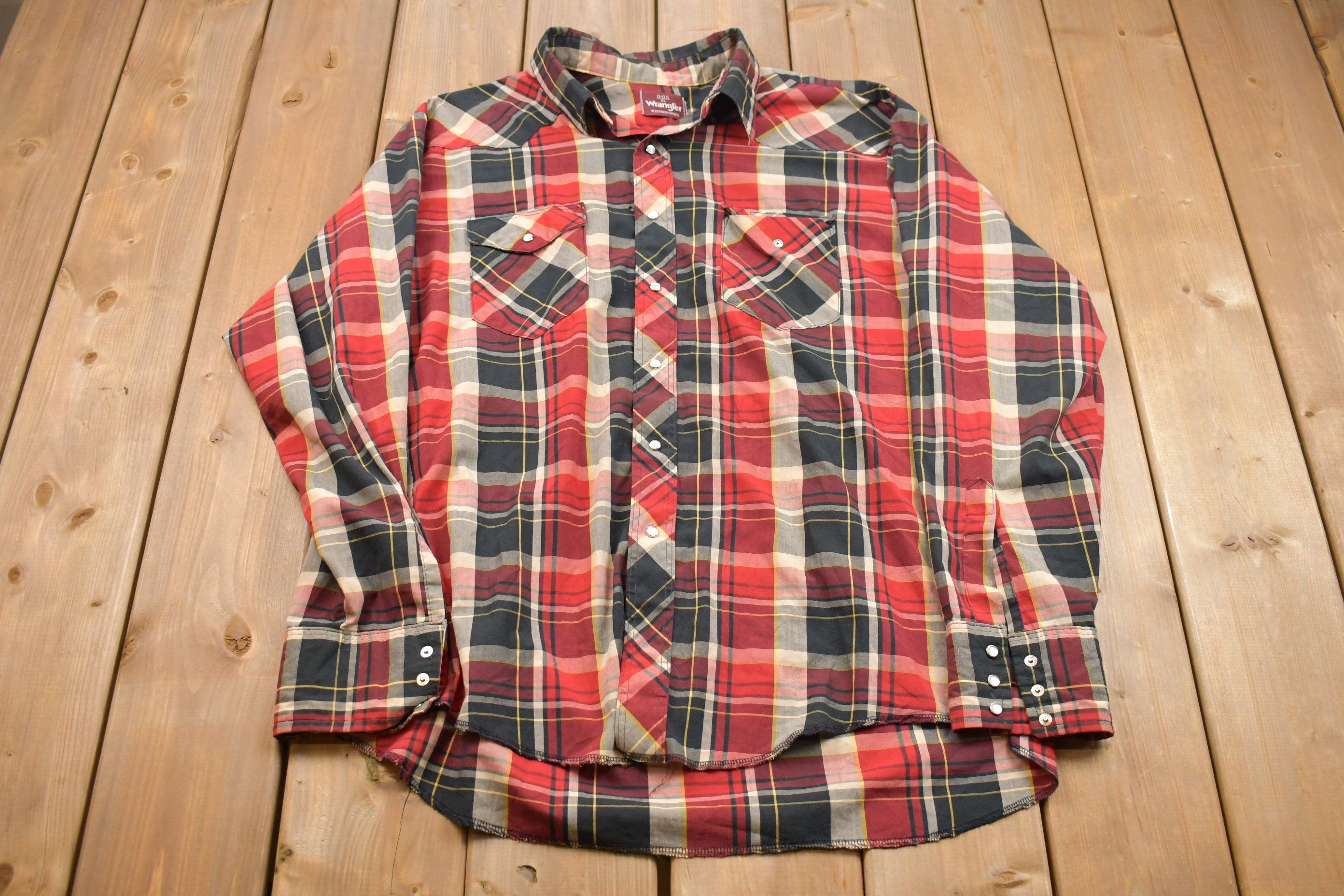 Vintage 1990s Wrangler Plaid Button Up Shirt