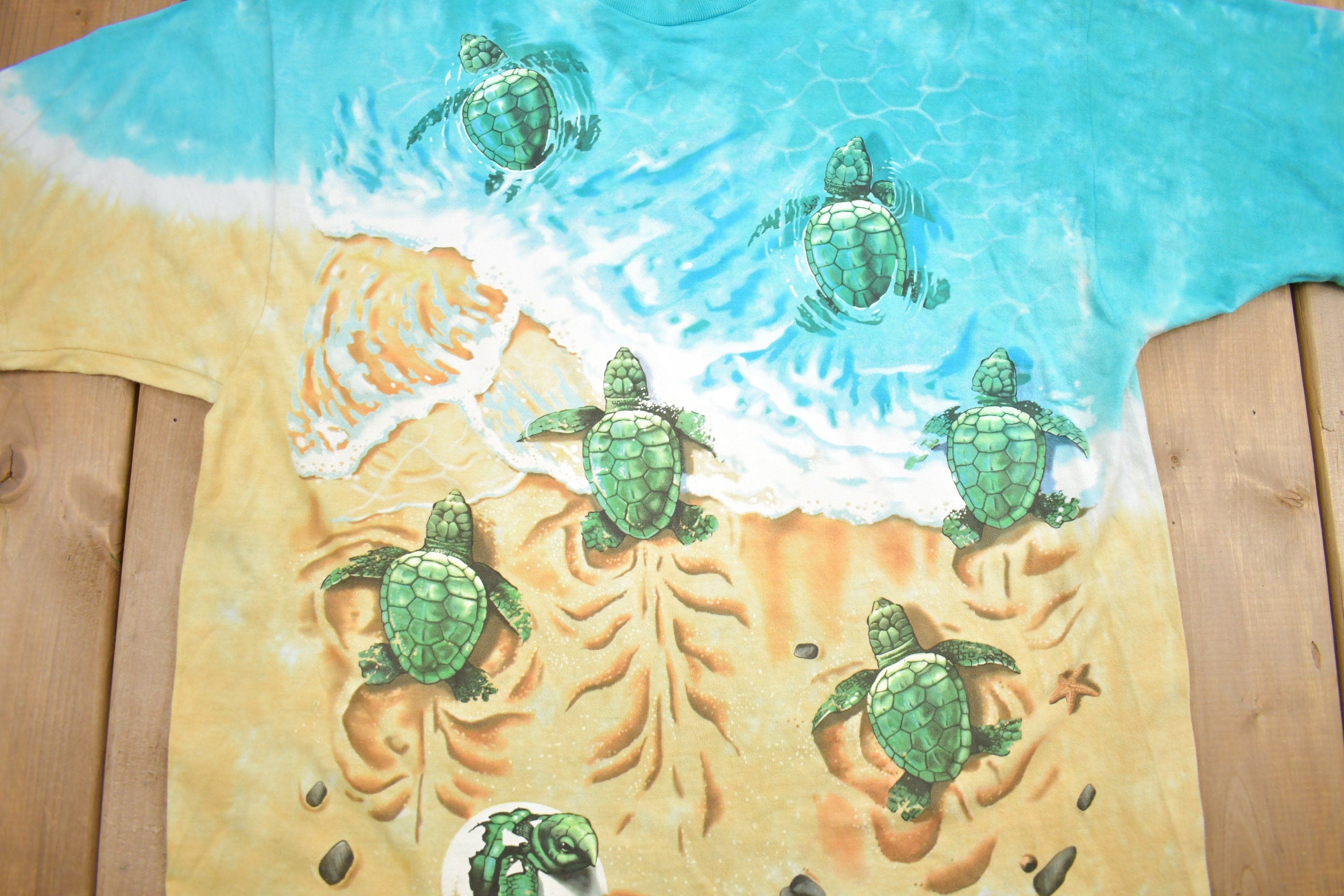 Vintage 1996 Liquid Blue Baby Sea Turtle Graphic T-Shirt Single Stitch