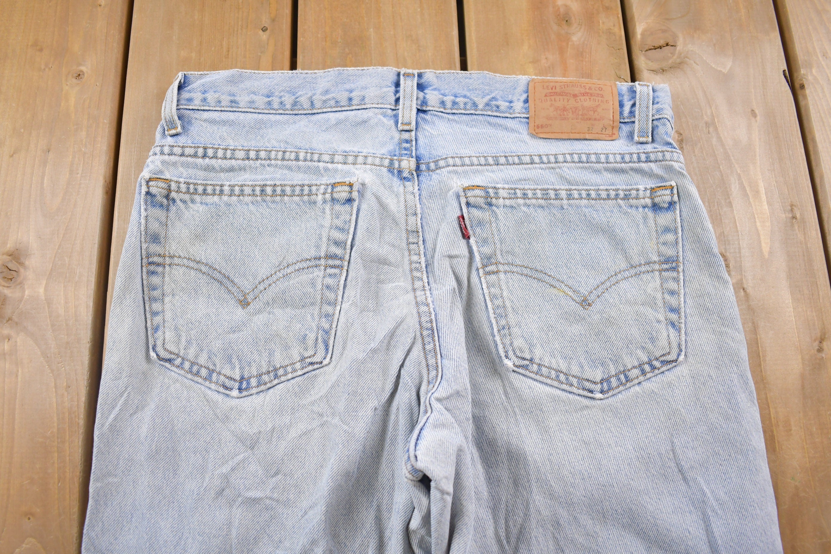 Vintage 1990s Levi's 550 Red Tab Distressed Jeans Size 32 x 27