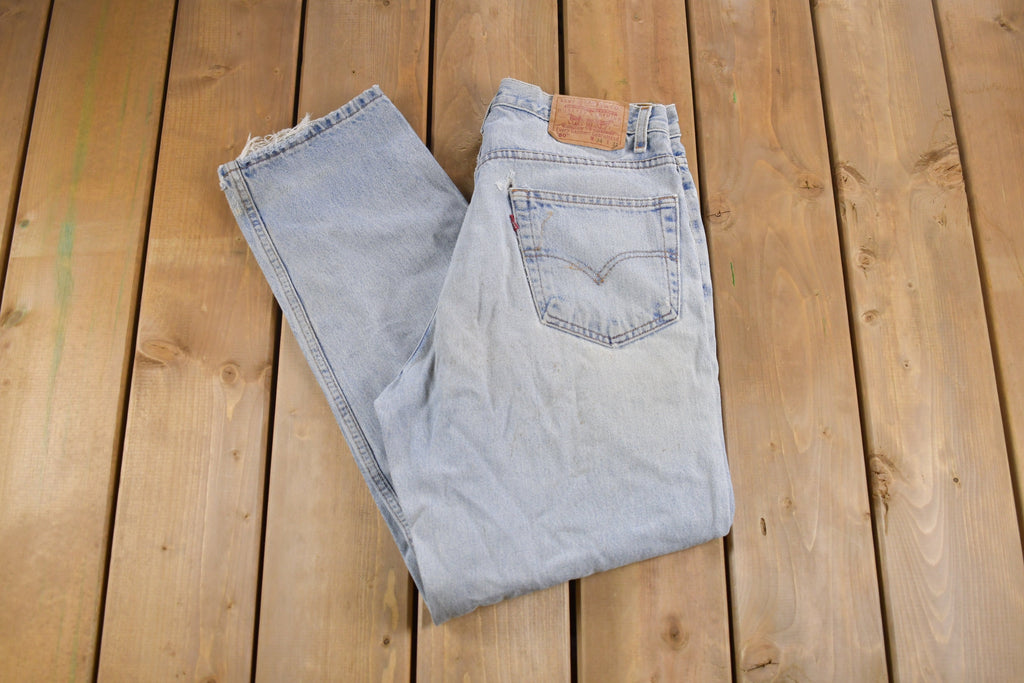 Vintage 1990s Levi's 550 Red Tab Distressed Denim Jeans Size 32 x 31