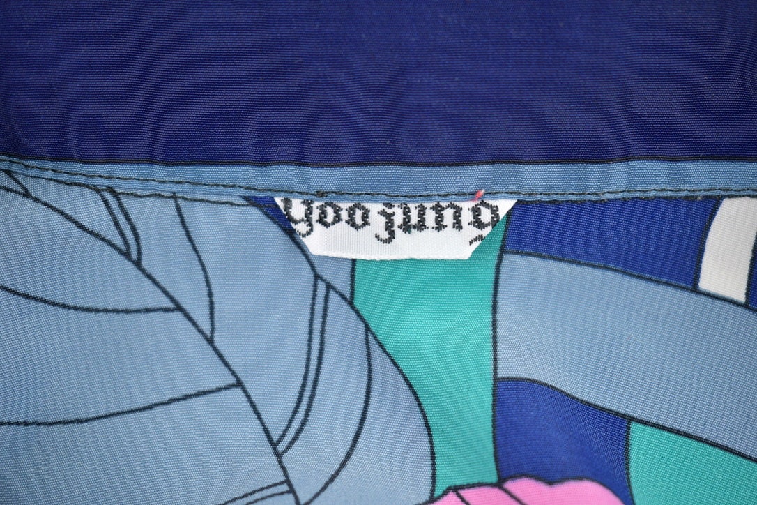 Vintage 1990s Floral Button Up Short Sleeve Shirt