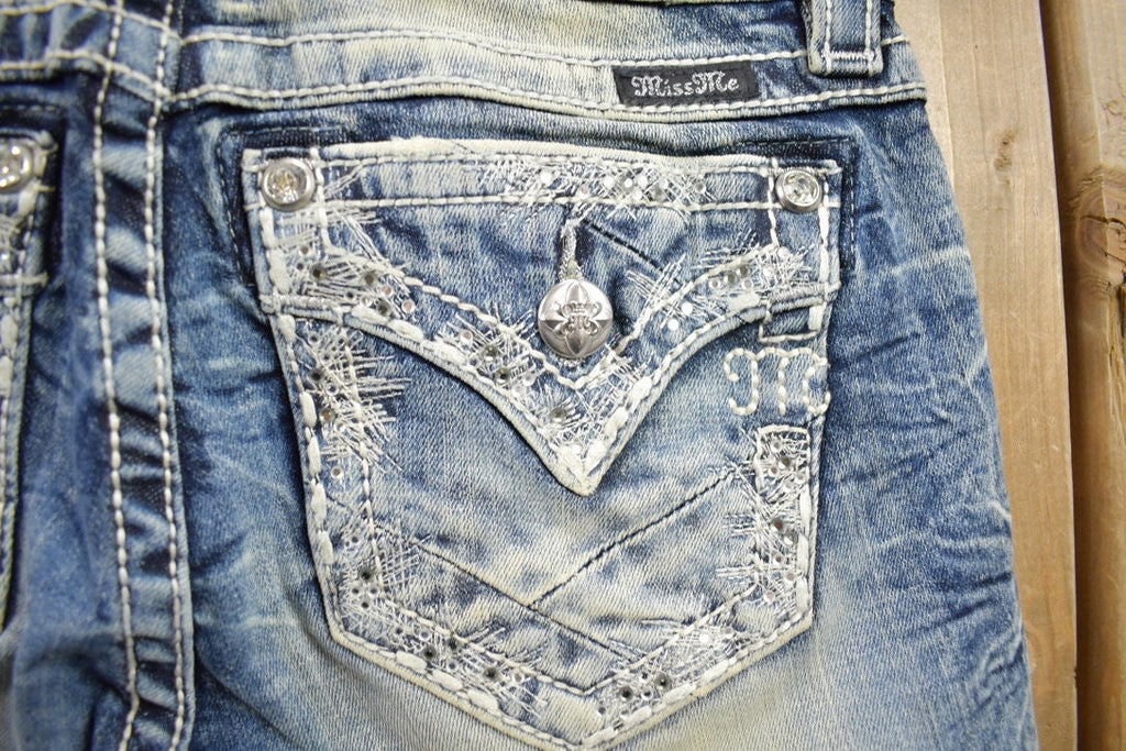 Vintage Y2K Miss Me Bedazzled Low Rise Jeans Size 26x31