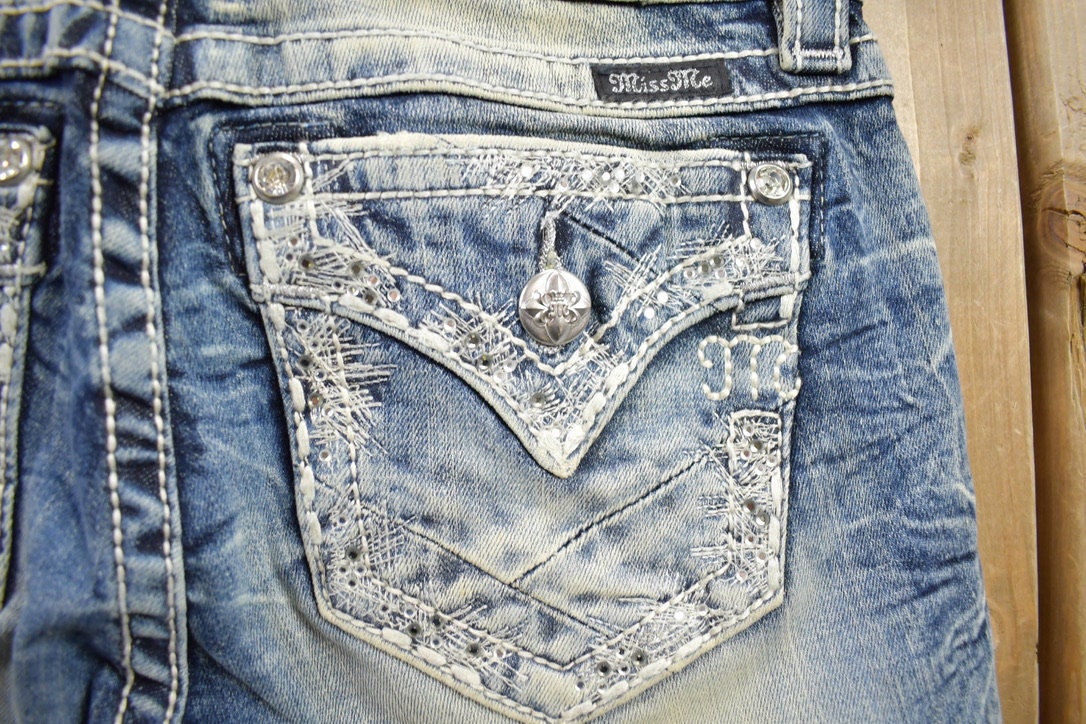 Vintage Y2K Miss Me Bedazzled Low Rise Jeans Size 26x31