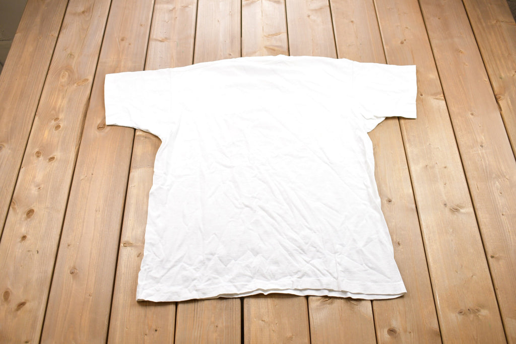 Vintage 1990s Canada Flag Graphic T-Shirt