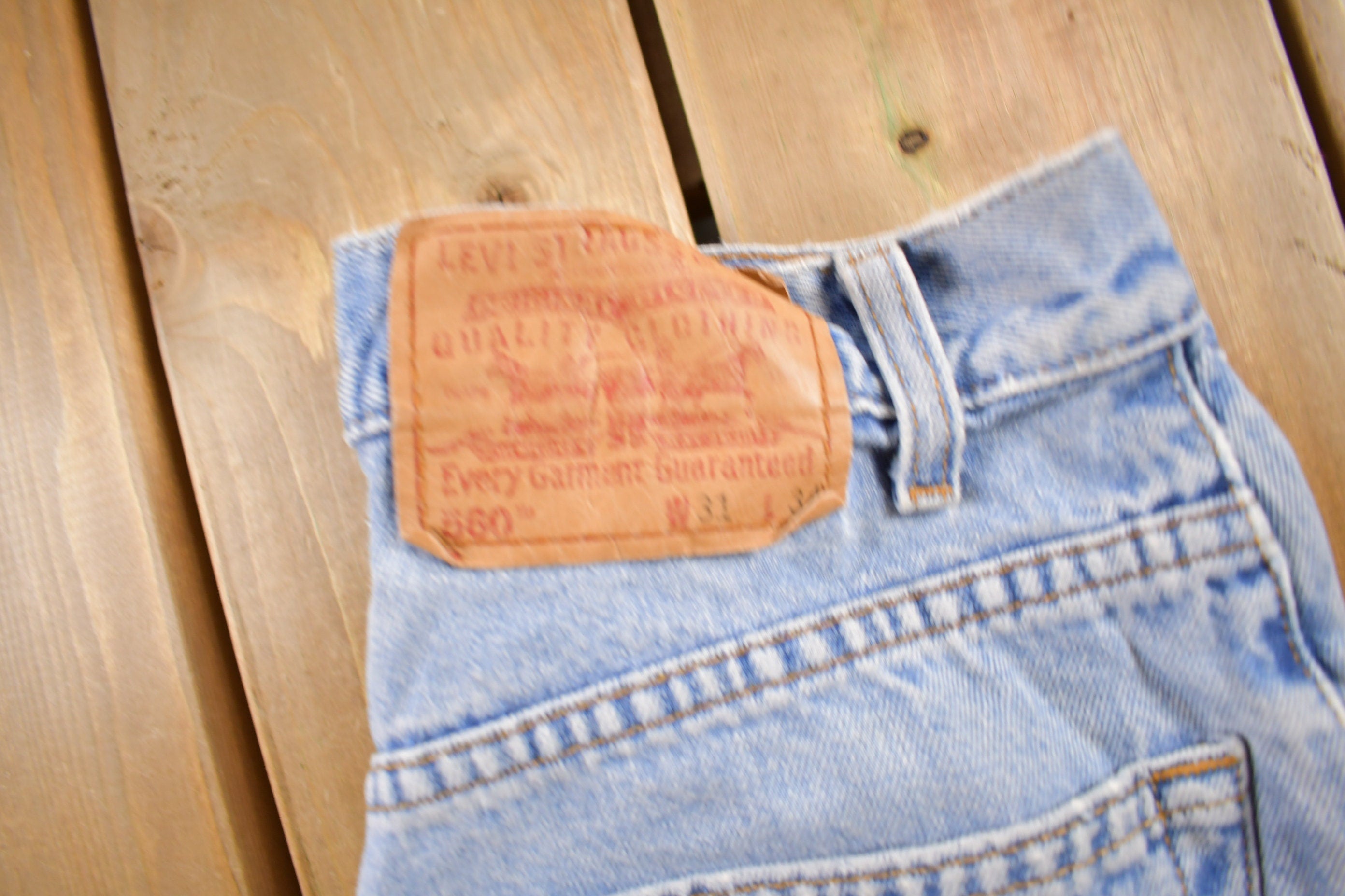 Vintage 1990s Levi's 560 Red Tab Denim Jeans Size 30 x 31