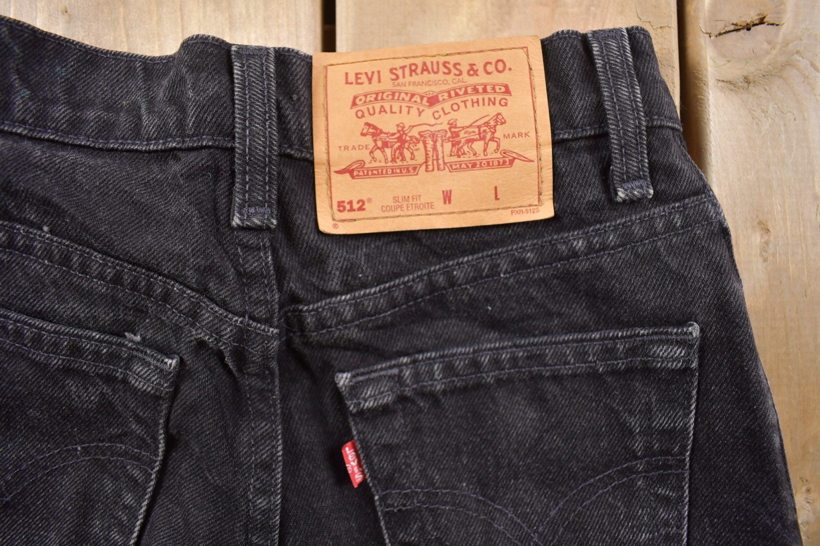 Vintage 1990s Levi's 612 Red Tab Women's Black Denim Jeans Size 24 x 30
