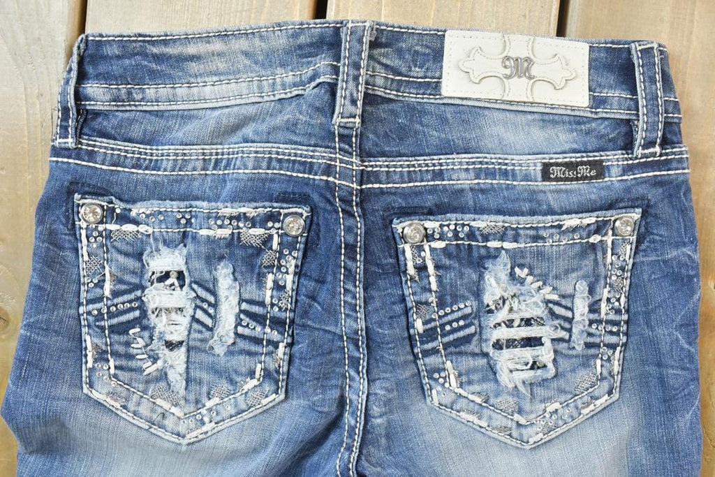 Vintage Y2K Miss Me Bedazzled Low Rise Jeans Size 26x31