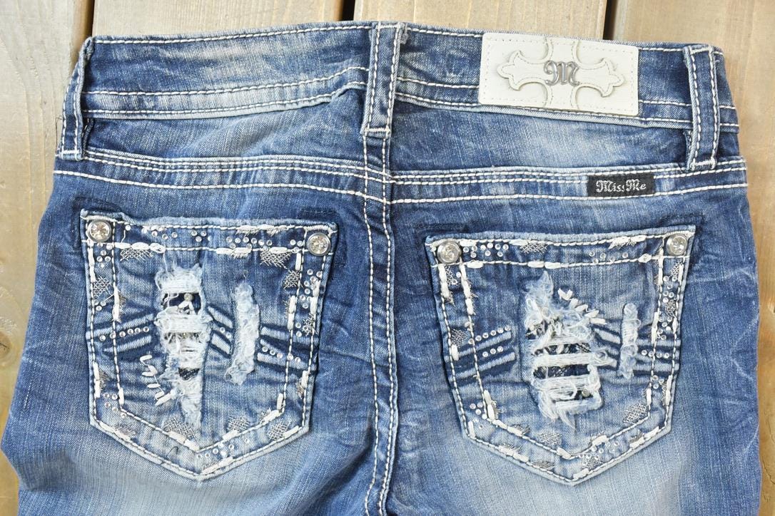 Vintage Y2K Miss Me Bedazzled Low Rise Jeans Size 26x31