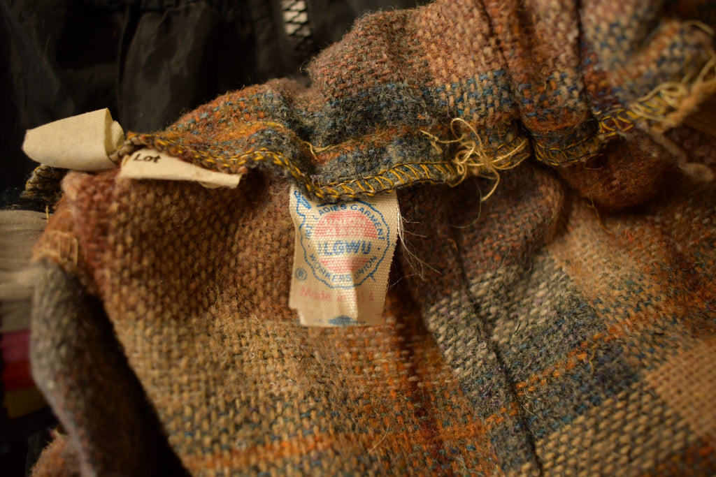 Vintage 1970s Rrrruss Plaid Skirt Size 28x28