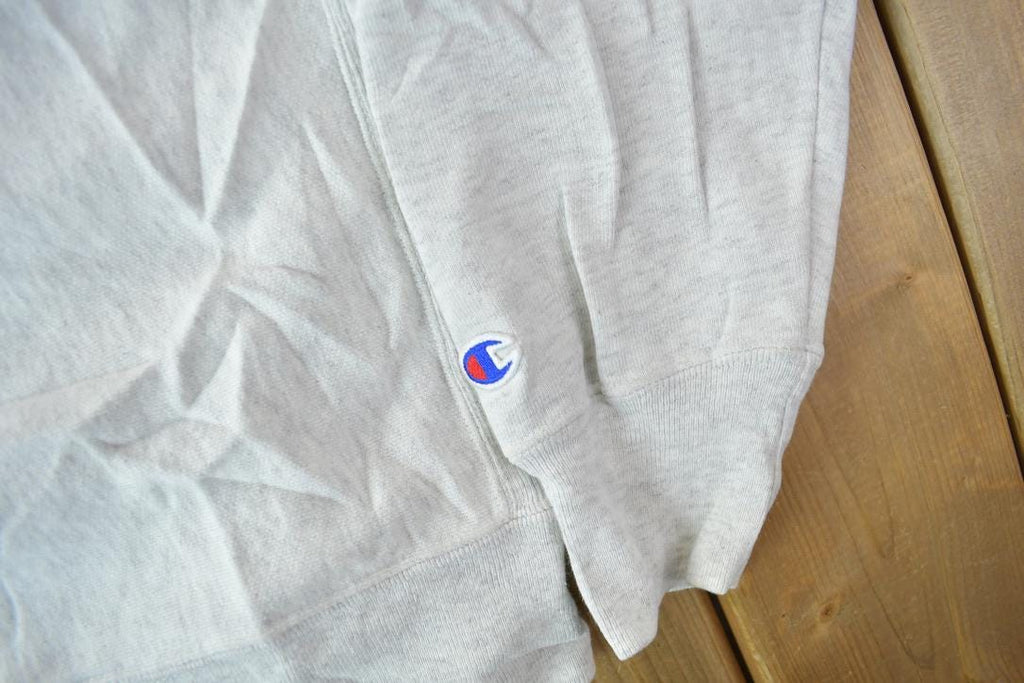 Vintage Y2K Virginia Tech Champion Reverse Weave Sweatshirt / Vintage Champion / Vintage NCAA / Streetwear / Sportswear / Small