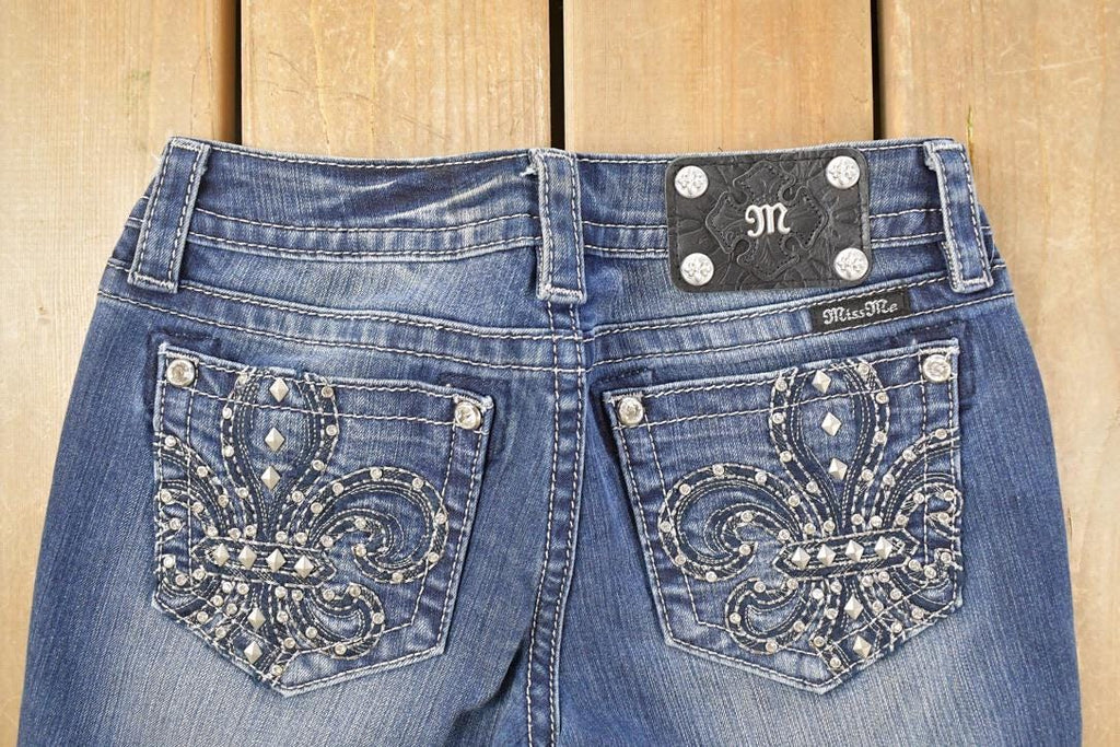 Vintage Deadstock Y2K Miss Me Bedazzled Low Rise Jeans Women's Size 26x31