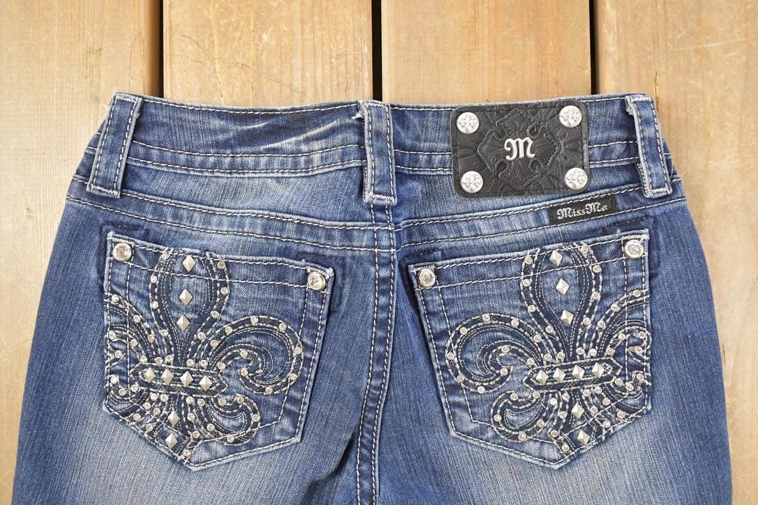Vintage Deadstock Y2K Miss Me Bedazzled Low Rise Jeans Women's Size 26x31