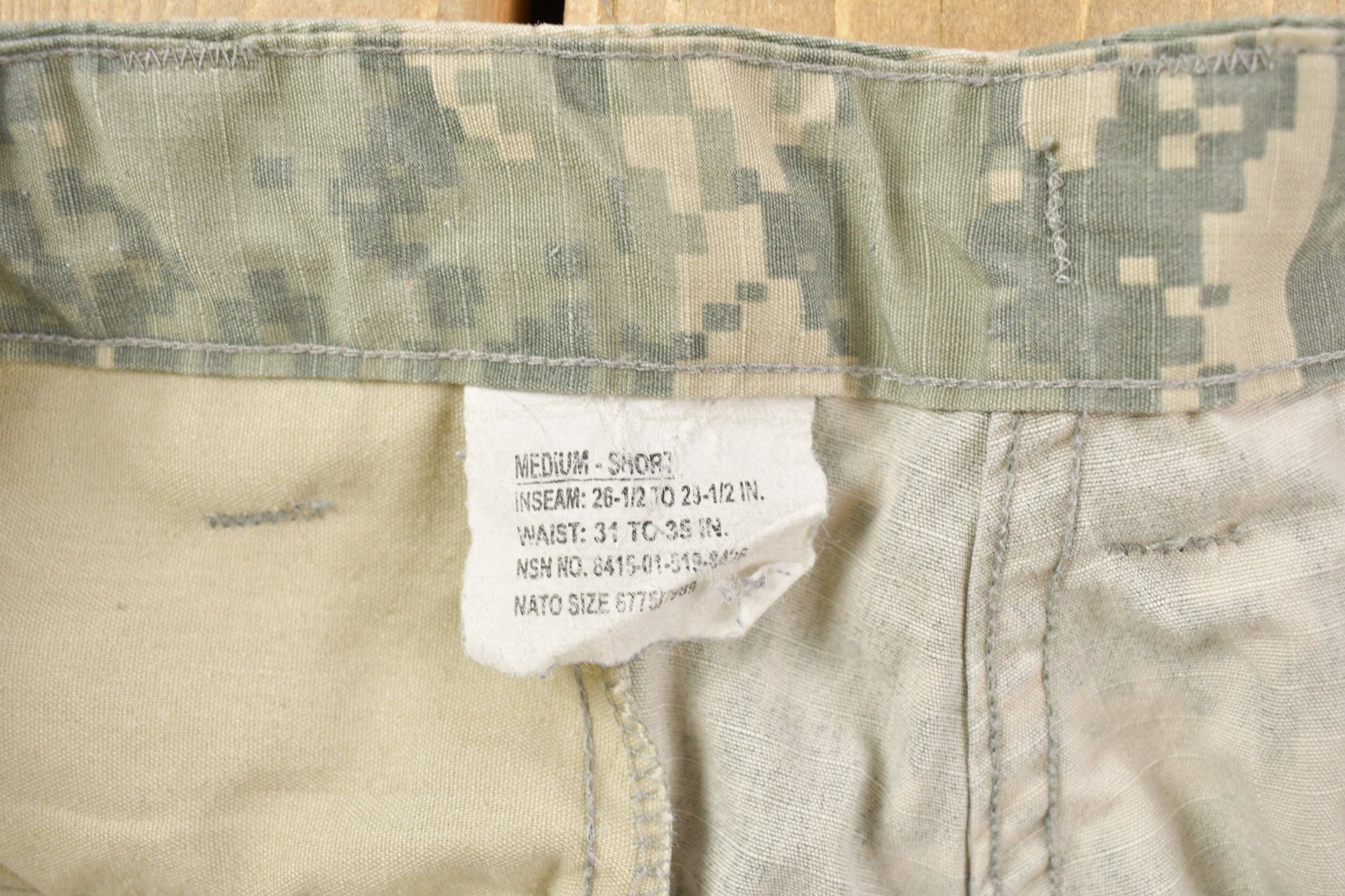 Vintage 2000 Military Digital Camouflage Cargo Pocket Pants Size 32 x 28