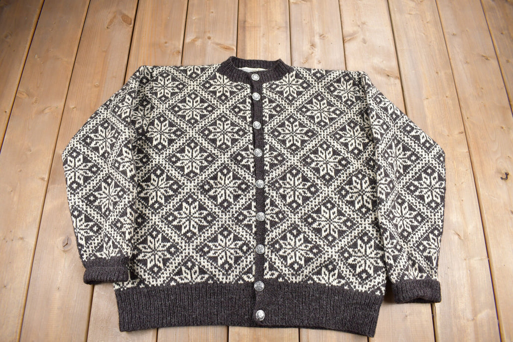 Vintage 1980s 100% Wool Winter Theme Knit Sweater