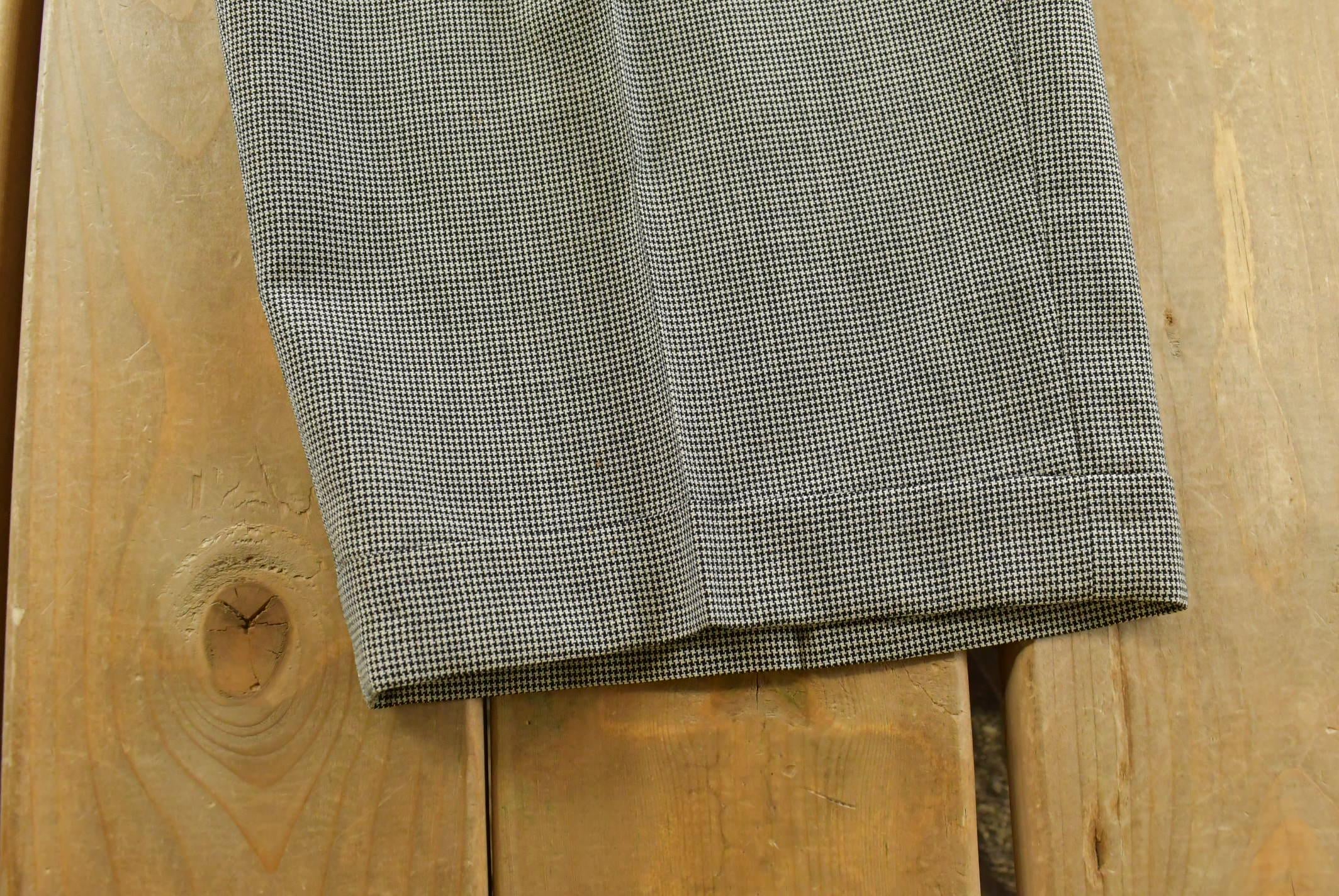 Vintage 1980s Pierre Cardin Houndstooth Pleated Wool Trousers Size 39 x 28.5