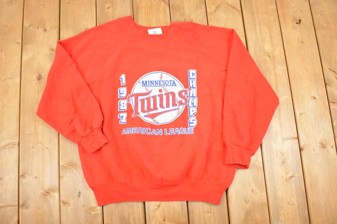 Vintage 1987 Minnesota Twins ALC MLB Crewneck Sweatshirt Men's L / Made In USA / Baseball Sweater / Americana Sportswear