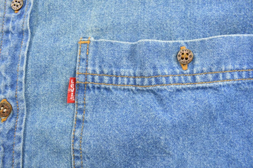 Vintage 1990s Levi's Button Up Shirt