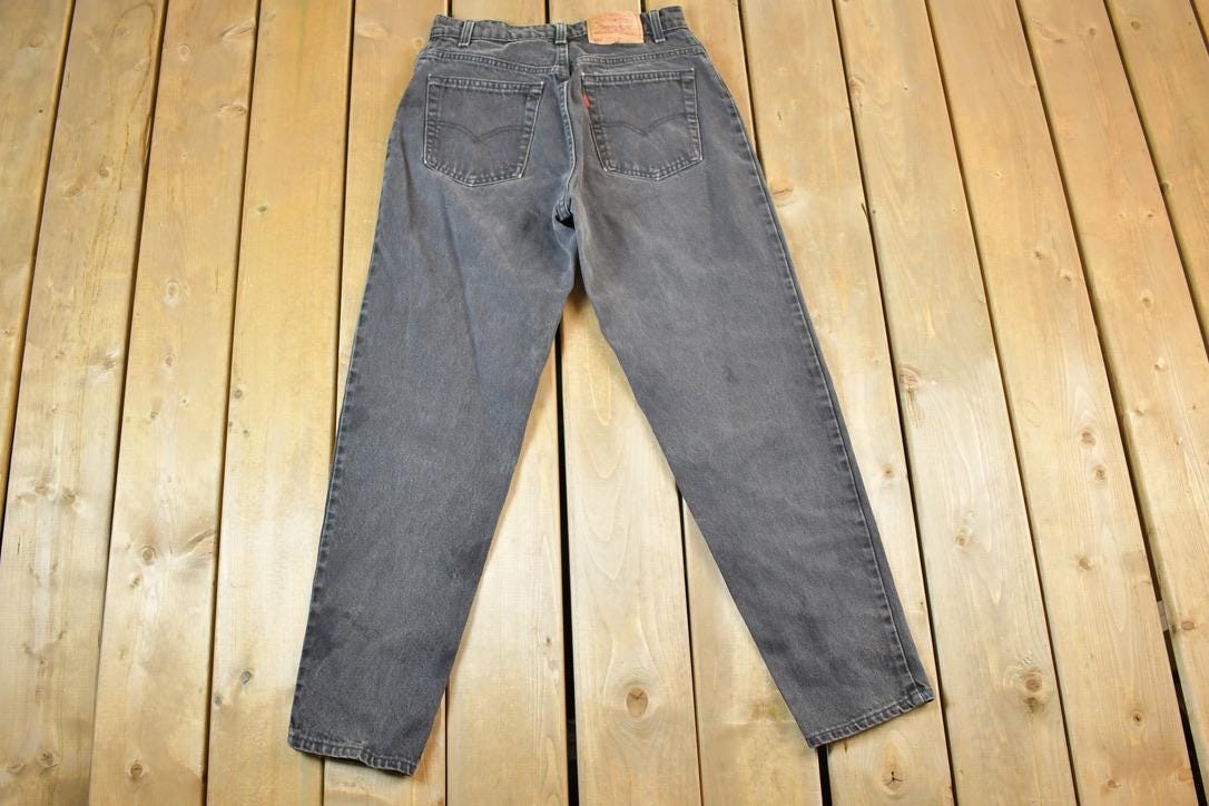 Vintage 1990s Levi Strauss Red Tab 551 Black Wash Denim Jeans Size 30 x 29