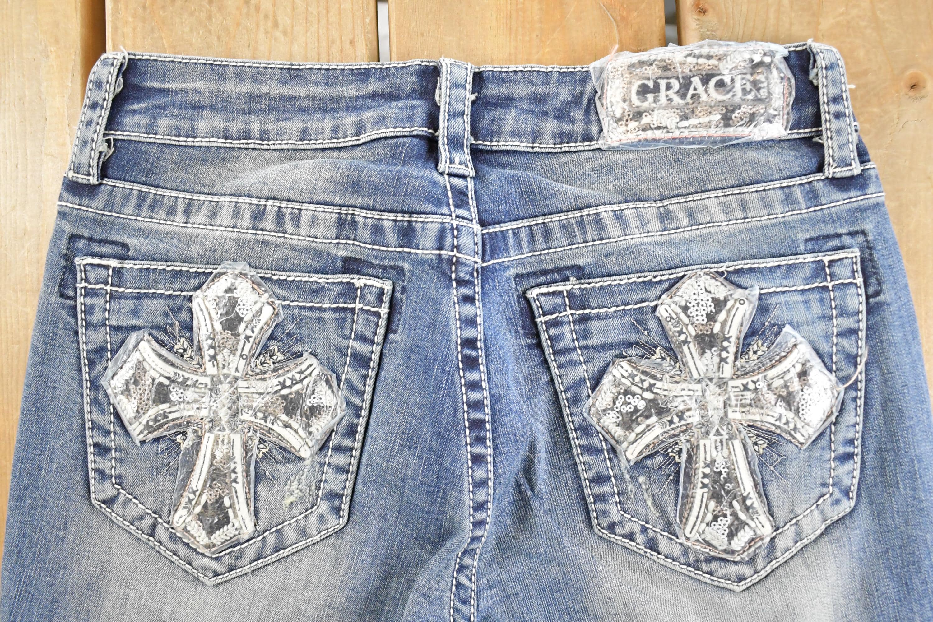 Vintage Deadstock Y2K Grace In LA Bedazzled Cross Bootcut Low Rise Jeans Women's Size 26 x 32
