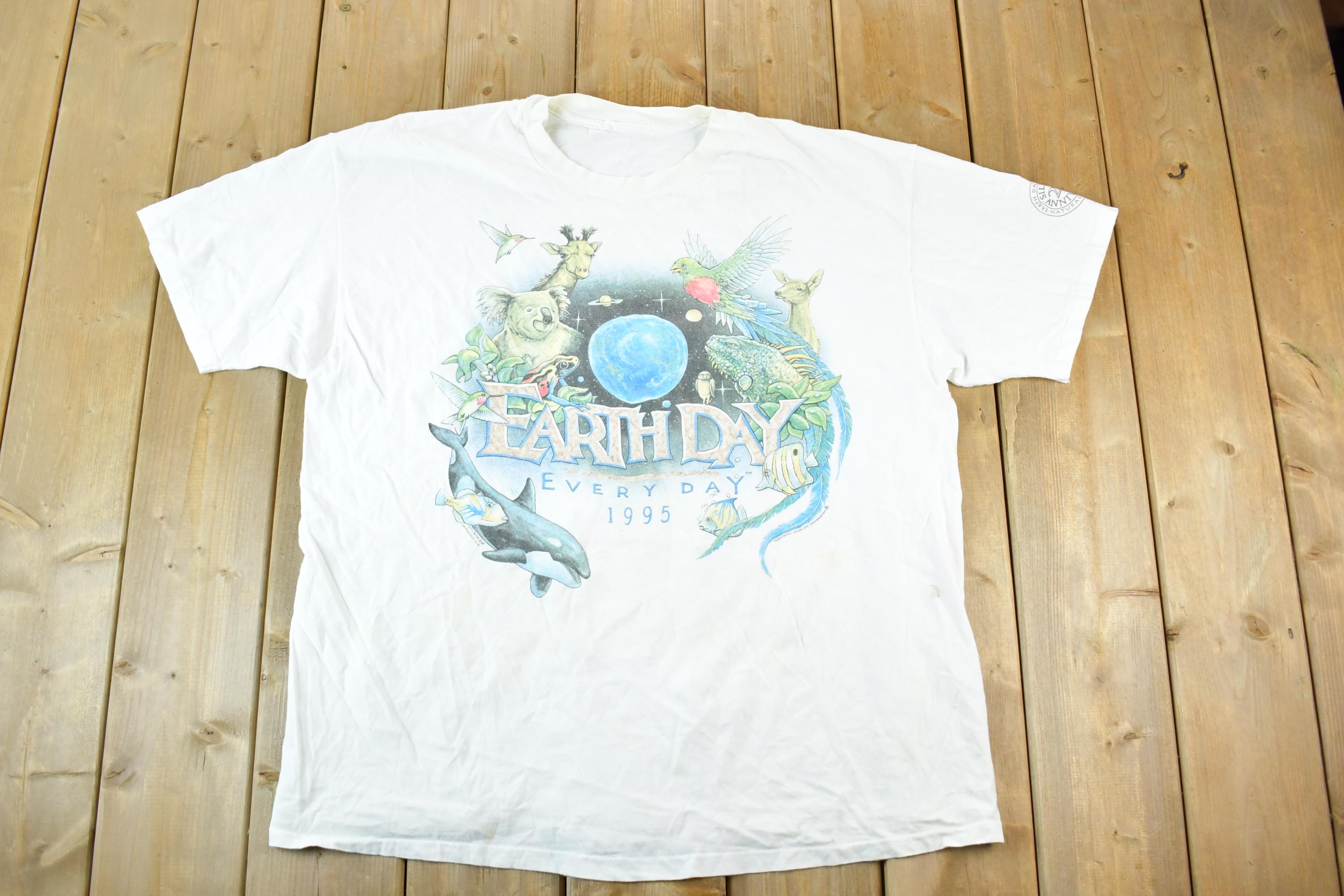 Vintage 1995 Earth Day Outdoorsman T-Shirt Mens XL