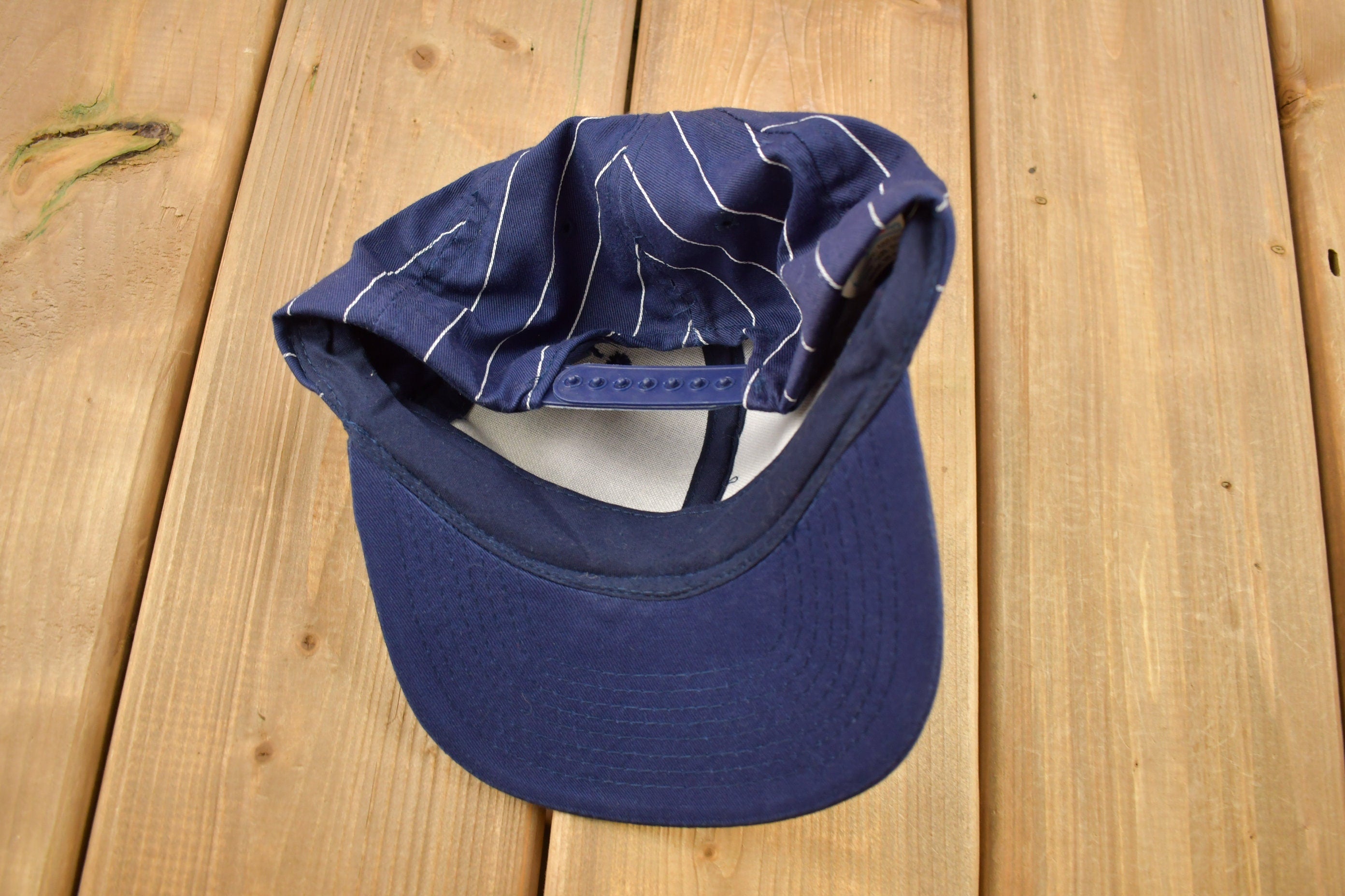 Vintage 1990s Roadway Striped Snapback Hat