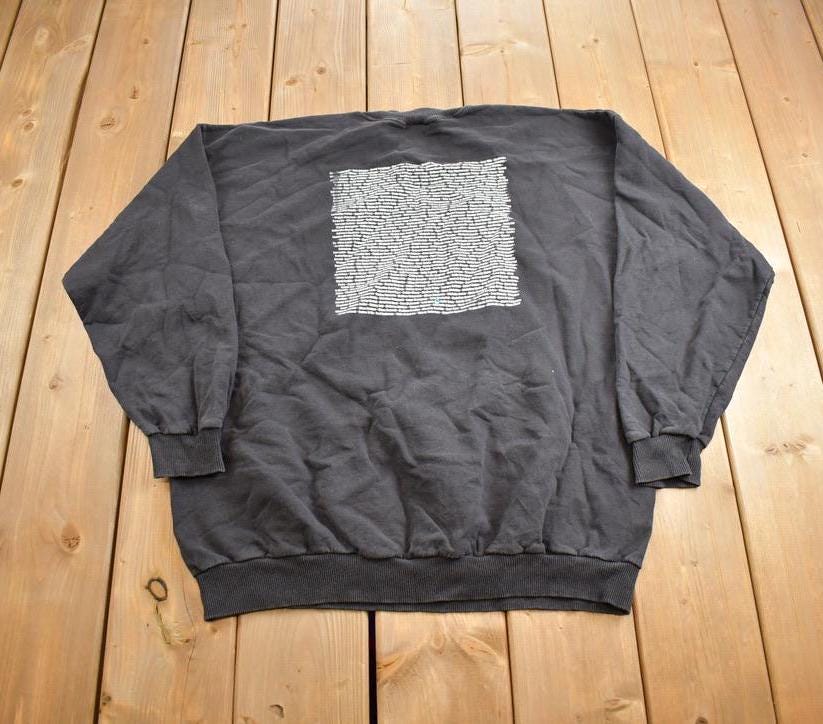 Vintage 2000 Winterfest 2000 Embroidered Souvenir Travel Crewneck Sweatshirt